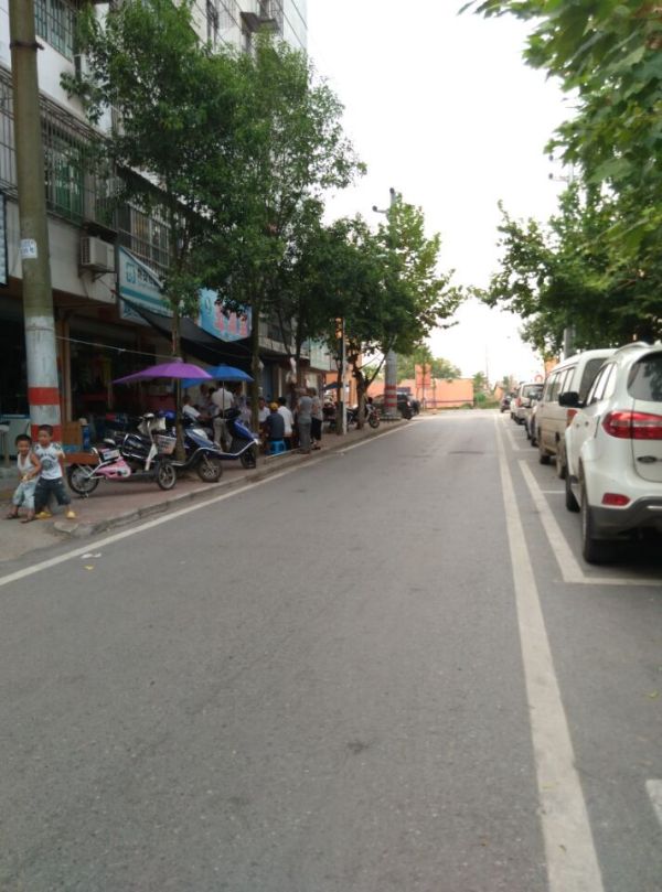 莲花北路130万_4