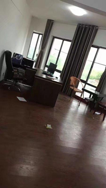 體育館3500元_3