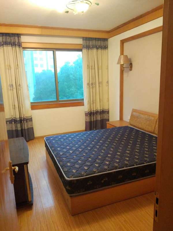 供電局院子1500元_9